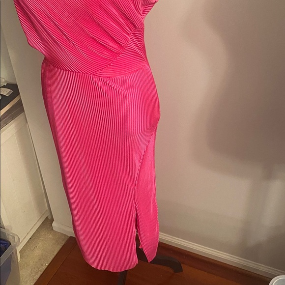 Sash &  soul size large plisse one shoulder dress NWT - Picture 3 of 10